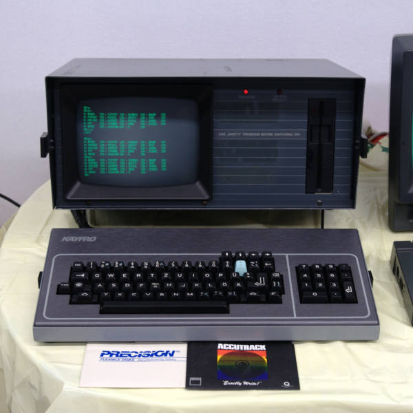 Kaypro II personal computer right